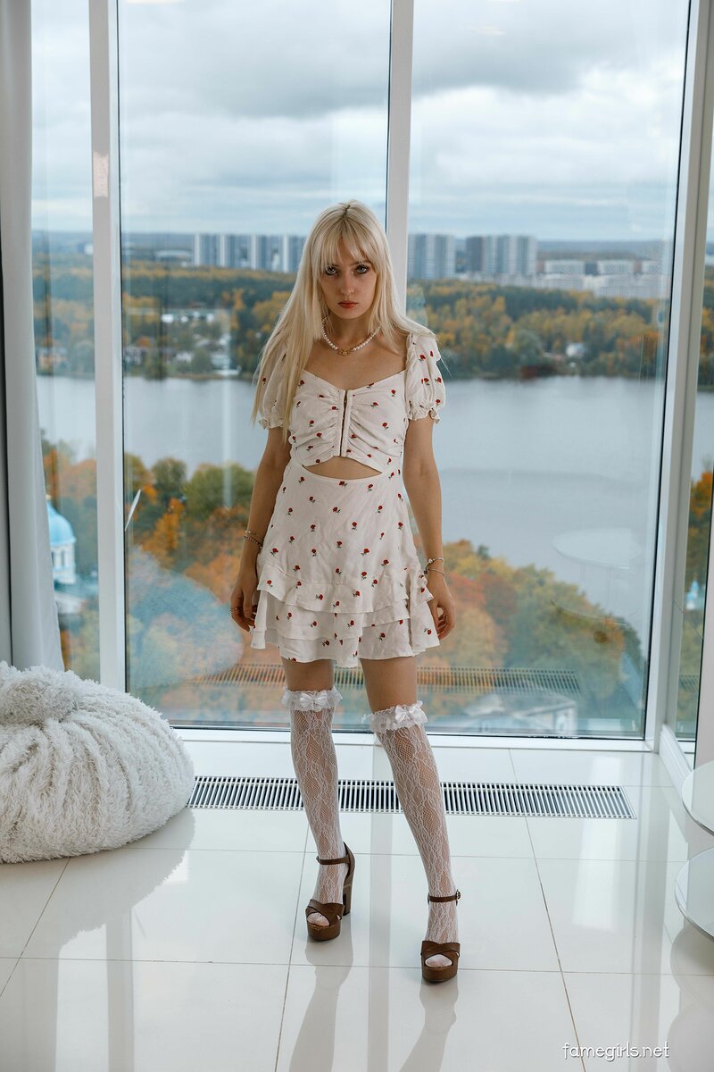 Алиса, 19